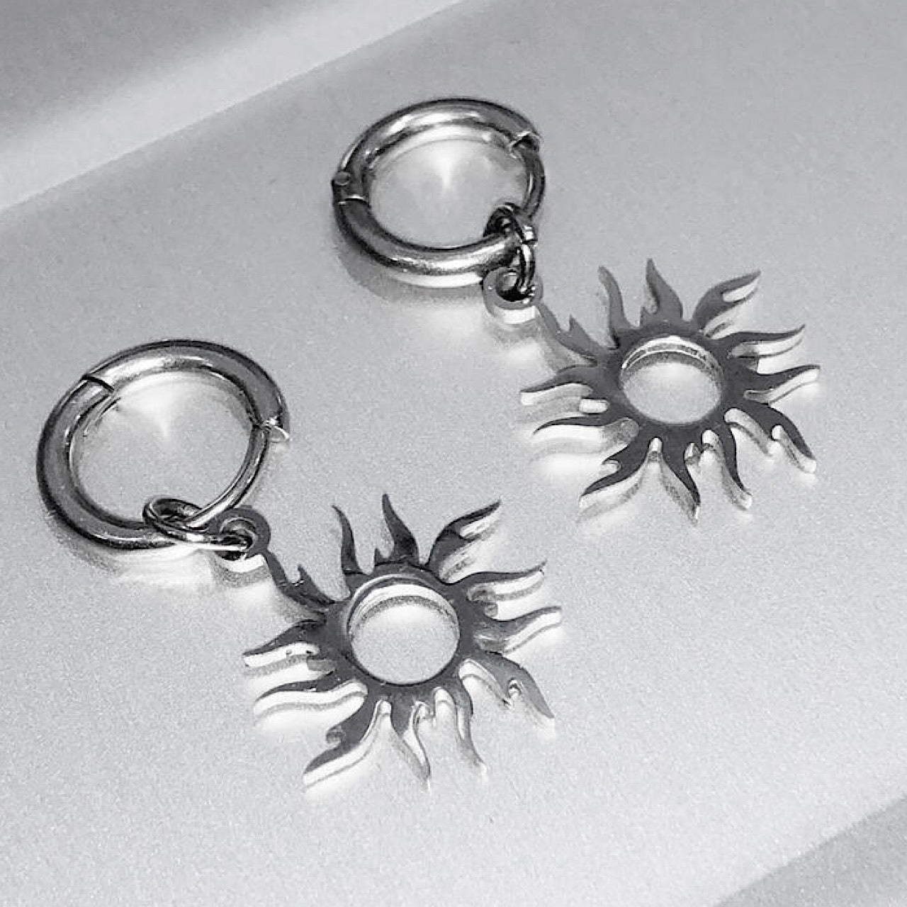 solar design earrings HL0549
