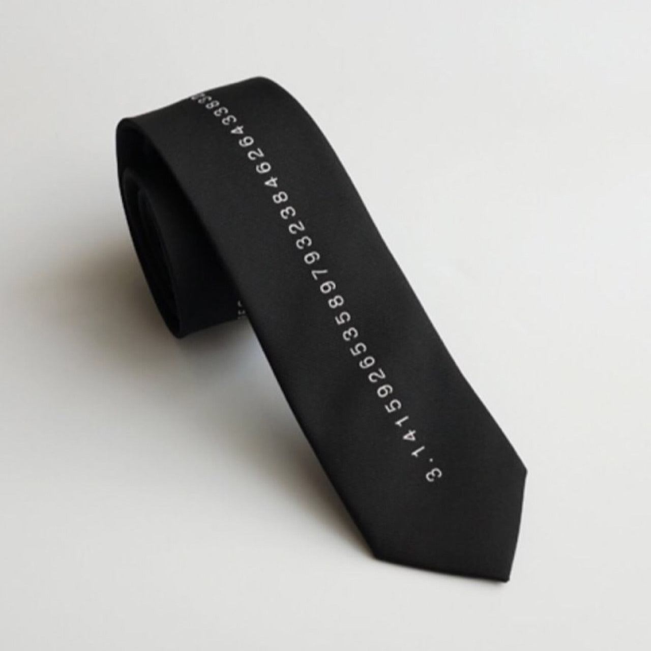 numerals design necktie  HL0895