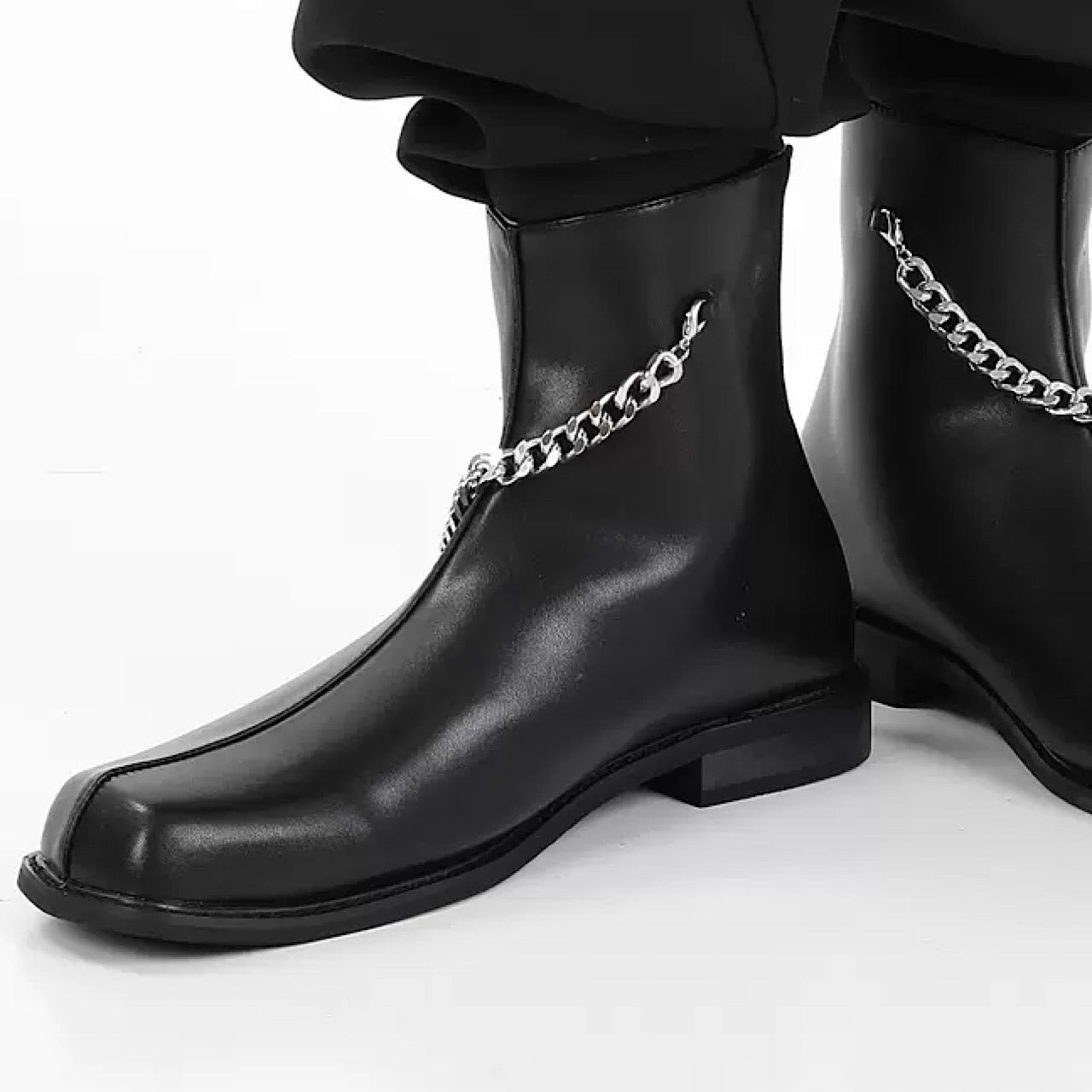 Chain round leather boots HL1791